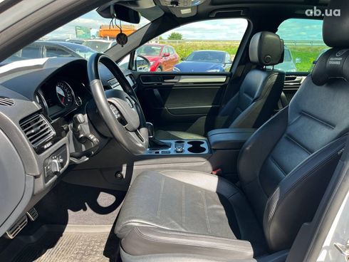 Volkswagen Touareg 2016 белый - фото 29