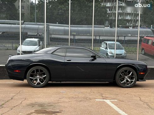 Dodge Challenger 2017 - фото 7