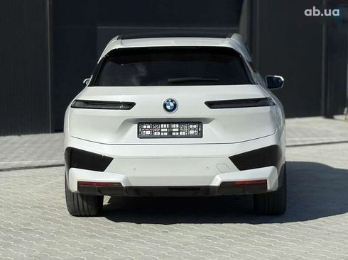 BMW iX 2022 - фото 5