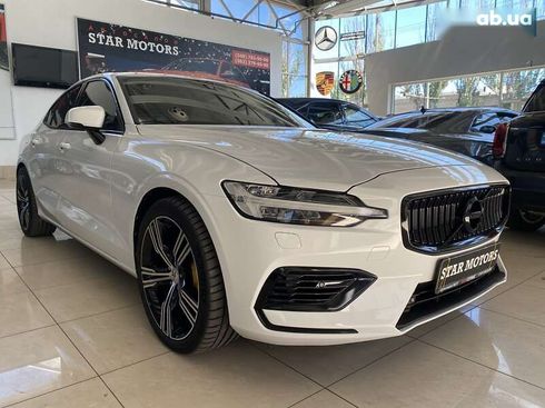 Volvo S60 2019 - фото 8