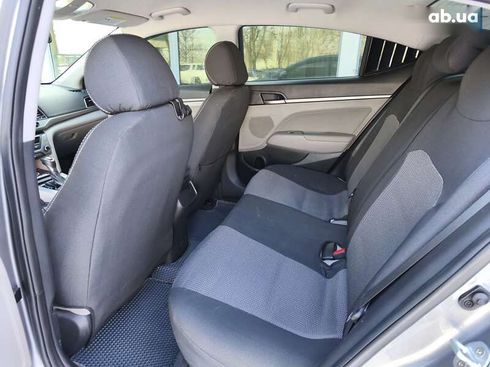 Hyundai Elantra 2018 - фото 13