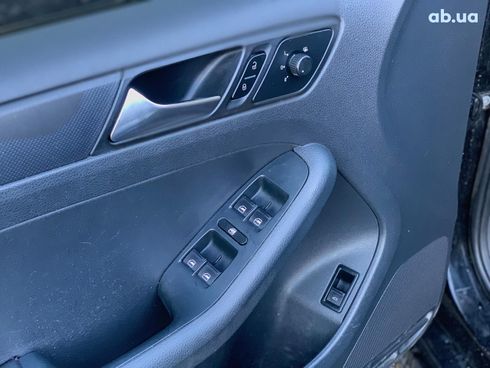 Volkswagen Jetta 2012 черный - фото 21