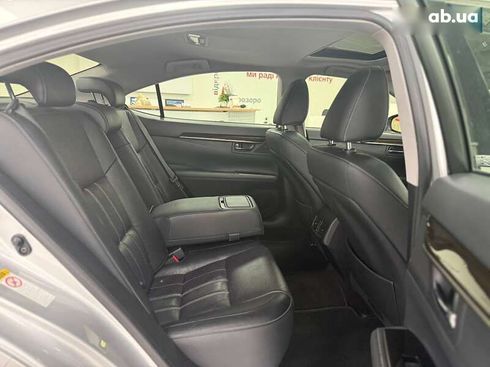 Lexus ES 2015 - фото 23