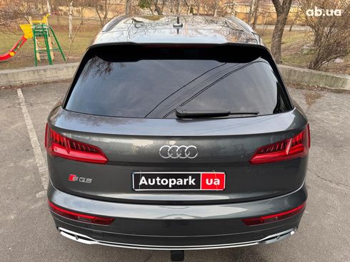 Audi SQ5 2018 серый - фото 14