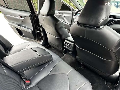 Toyota Camry 2018 - фото 28