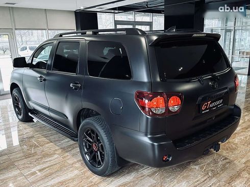 Toyota Sequoia 2021 - фото 11