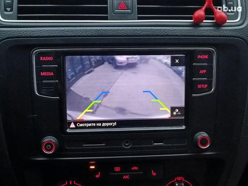 Volkswagen Jetta 2014 бежевый - фото 27