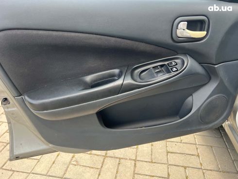 Nissan Almera 2005 серый - фото 19