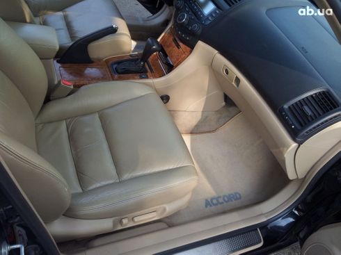 Honda Accord 2005 черный - фото 4