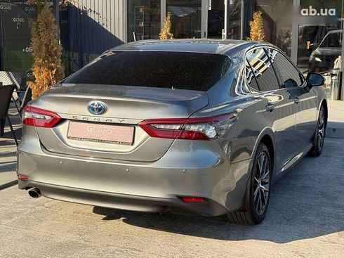 Toyota Camry 2021 - фото 4