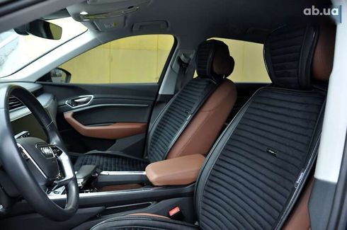 Audi E-Tron 2020 - фото 17