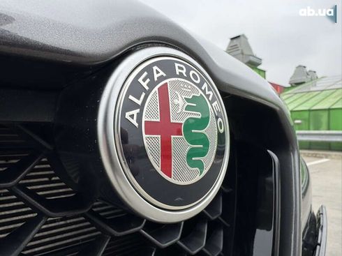 Alfa Romeo Stelvio 2021 - фото 21