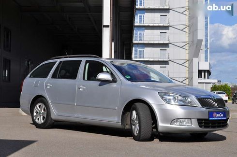 Skoda Octavia 2011 - фото 6