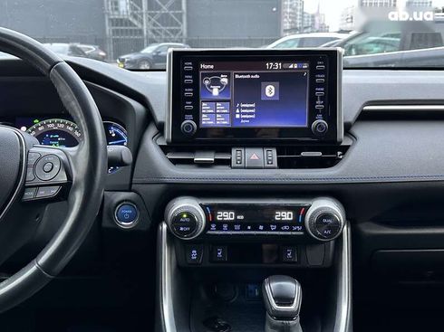 Toyota RAV4 2018 - фото 21