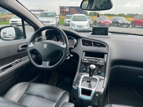 Peugeot 5008 2014 коричневый - фото 21