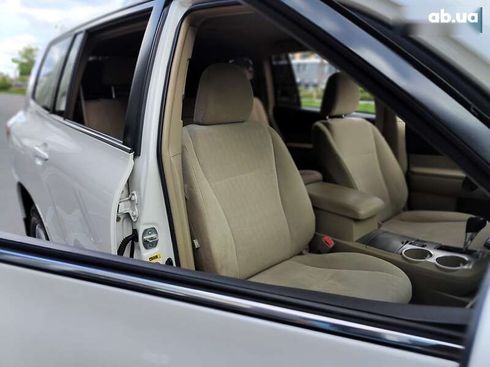 Toyota Highlander 2012 - фото 30