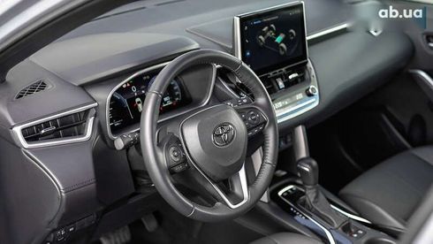 Toyota Corolla Cross 2024 - фото 16