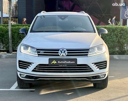 Volkswagen Touareg 2017 - фото 4