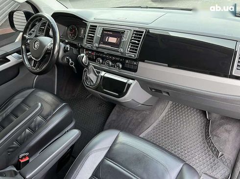 Volkswagen Multivan 2016 - фото 28