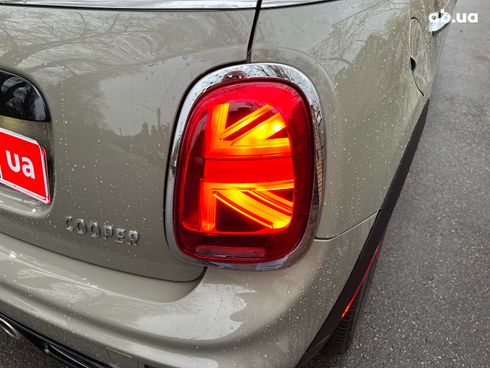 MINI Hatch 2019 бежевый - фото 36