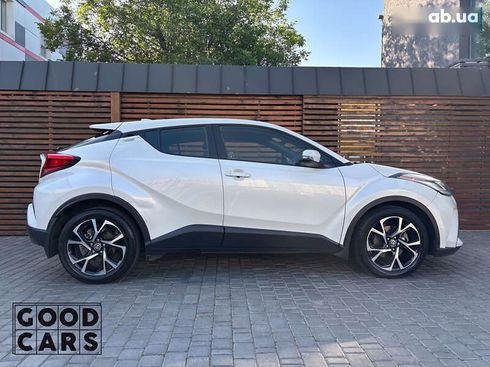 Toyota C-HR 2019 - фото 7