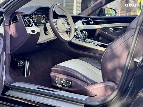 Bentley Continental GT 2022 - фото 18