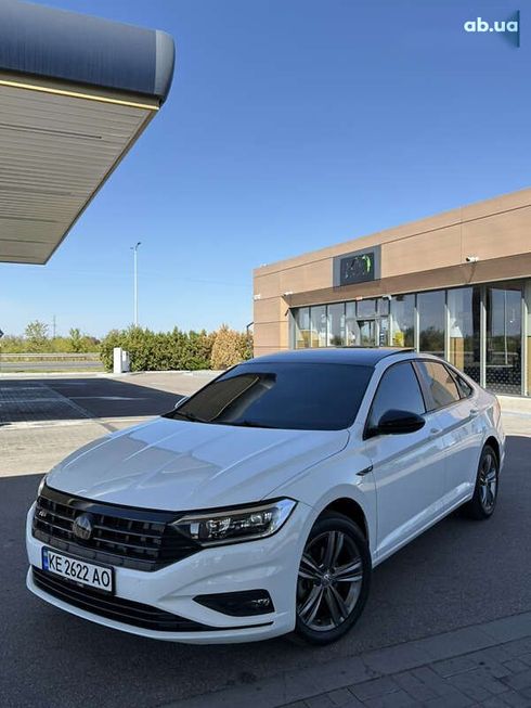 Volkswagen Jetta 2019 - фото 2