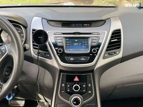 Hyundai Elantra 2014 - фото 15