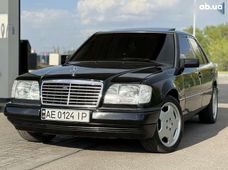 Продажа б/у Mercedes-Benz E-Класс 1995 года в Днепре - купить на Автобазаре