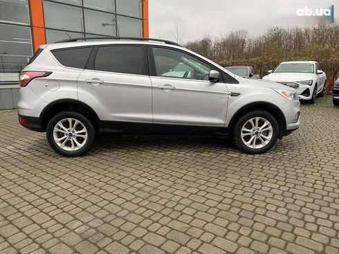 Ford Escape 2018 - фото 8