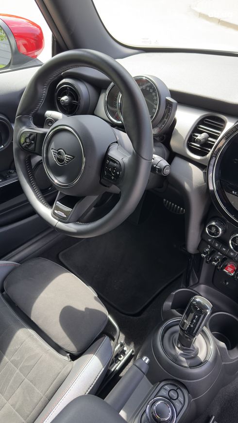 MINI John Cooper Works Hatch 2021 белый - фото 12