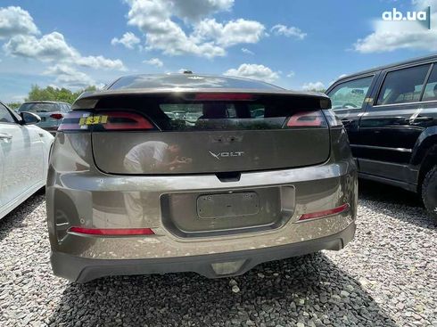 Chevrolet Volt 2015 - фото 5
