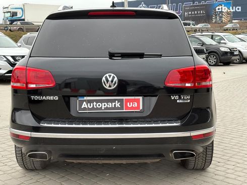Volkswagen Touareg 2015 черный - фото 9