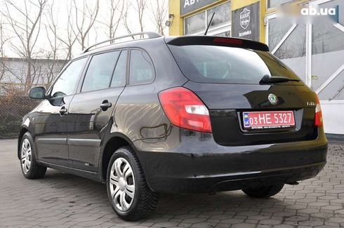 Skoda Fabia 2012 - фото 12