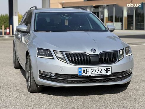 Skoda Octavia 2018 - фото 11