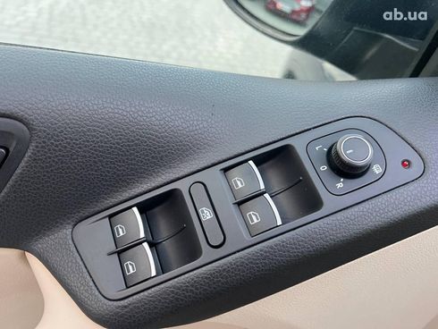 Volkswagen Tiguan 2016 синий - фото 16