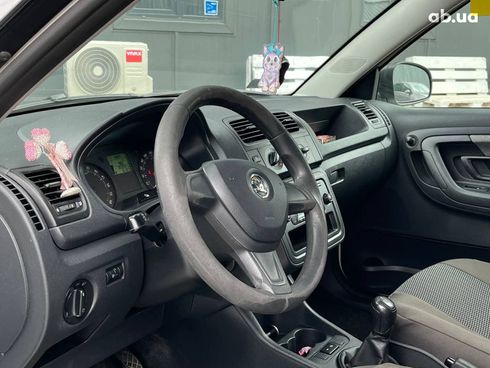 Skoda Fabia 2014 белый - фото 21