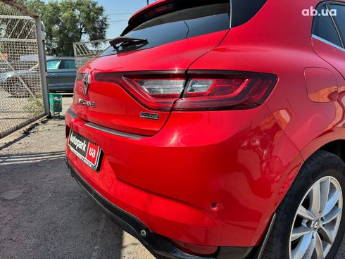 Renault Megane 2017 красный - фото 12