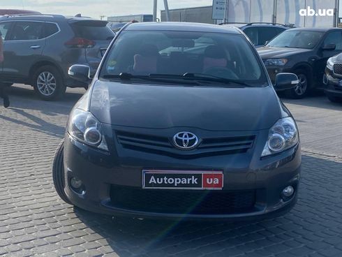 Toyota Auris 2010 серый - фото 2