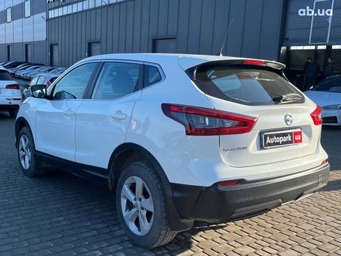 Nissan Qashqai 2018 белый - фото 7