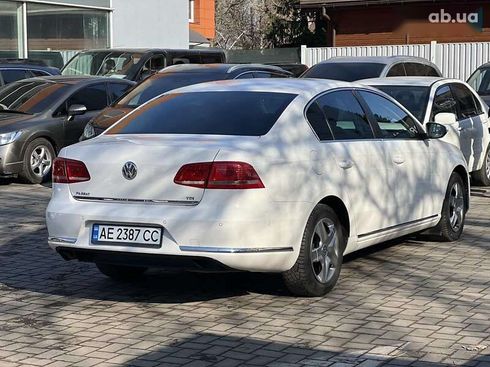 Volkswagen Passat 2014 - фото 4