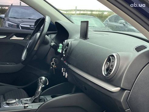 Audi A3 2016 синий - фото 14