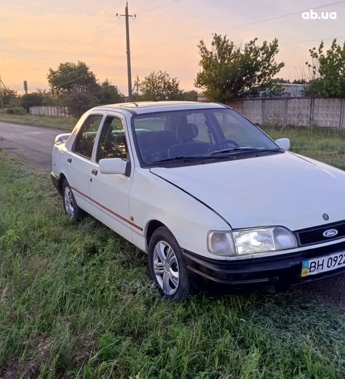 Ford Sierra 1990 белый - фото 3