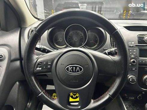 Kia Cerato 2011 - фото 13
