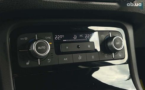 Volkswagen Touareg 2018 - фото 25