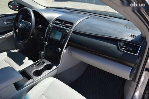 Toyota Camry 2017 - фото 19