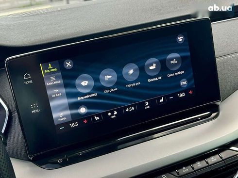 Skoda Octavia 2021 - фото 26