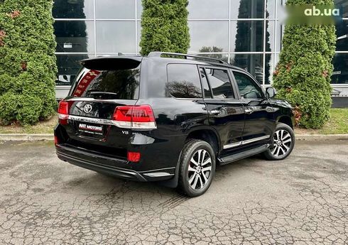 Toyota Land Cruiser 2018 - фото 4