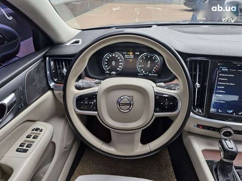 Volvo S60 2018 - фото 21