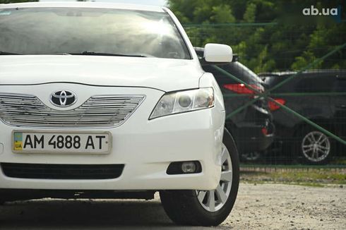 Toyota Camry 2008 - фото 5